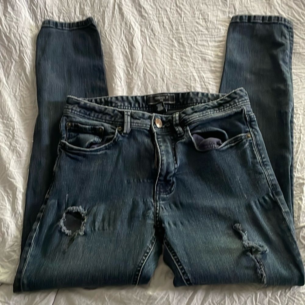 Forever 21 Men's Distressed Skinny Jeans Dark Wash Ripped Size 31
